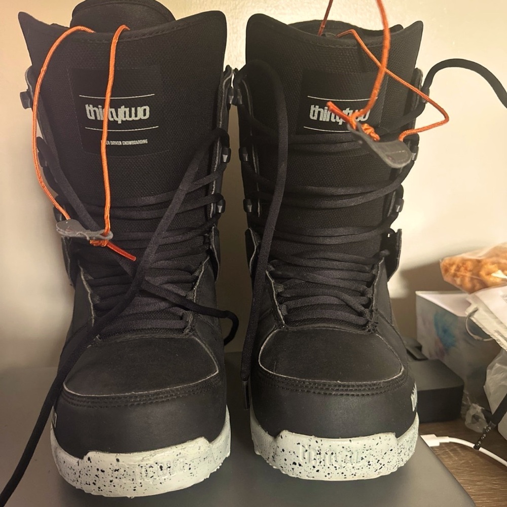 Thirtytwo snowboard boots. Brand new never worn. Men’s size 9